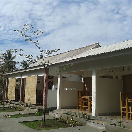Putri Homestay Gili Meno Room photo
