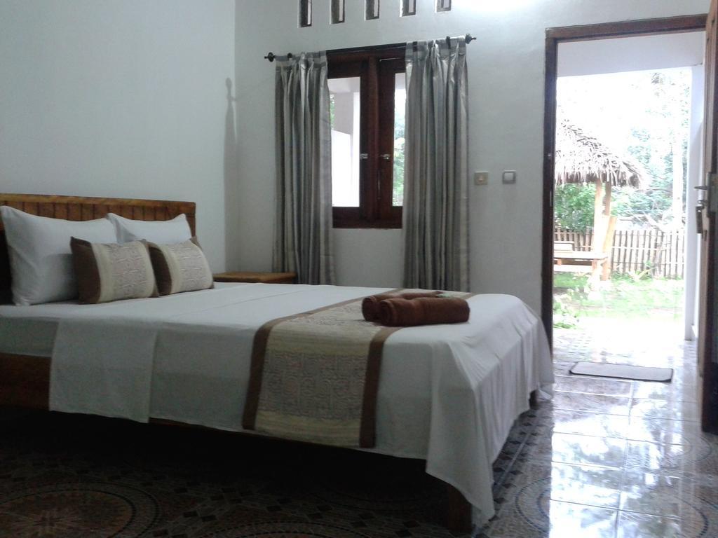 Putri Homestay Gili Meno Room photo